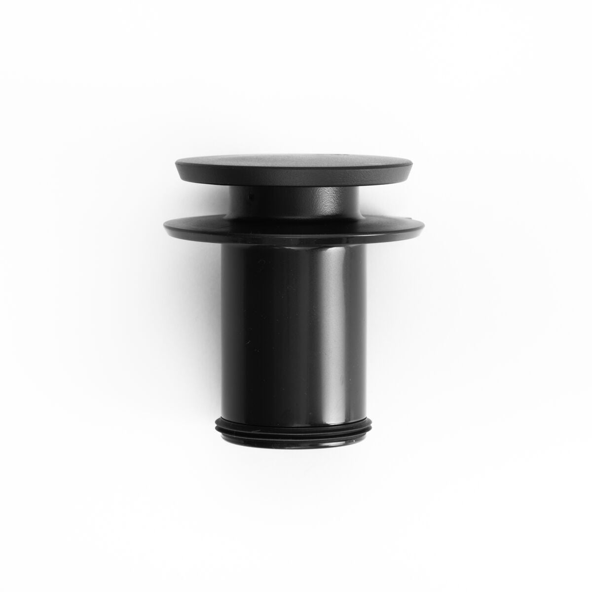new-standard-carafe-h9 WebPDP-PolishedStainlessCarafe_33oz_SS_StudioX207182024_Lid__CAR1SVOS005.jpg