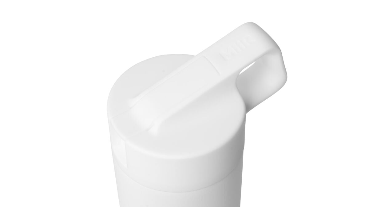 straw-bottle-o4 WebPDP-Straw_Lid_2_White_Studio_0221_45deg_Closed__WMB2SL20001.jpg